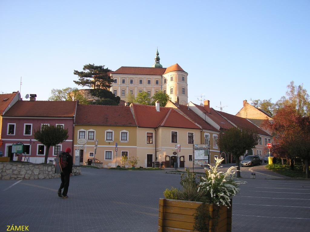 Penzion U Zabaka Mikulov Exterior photo